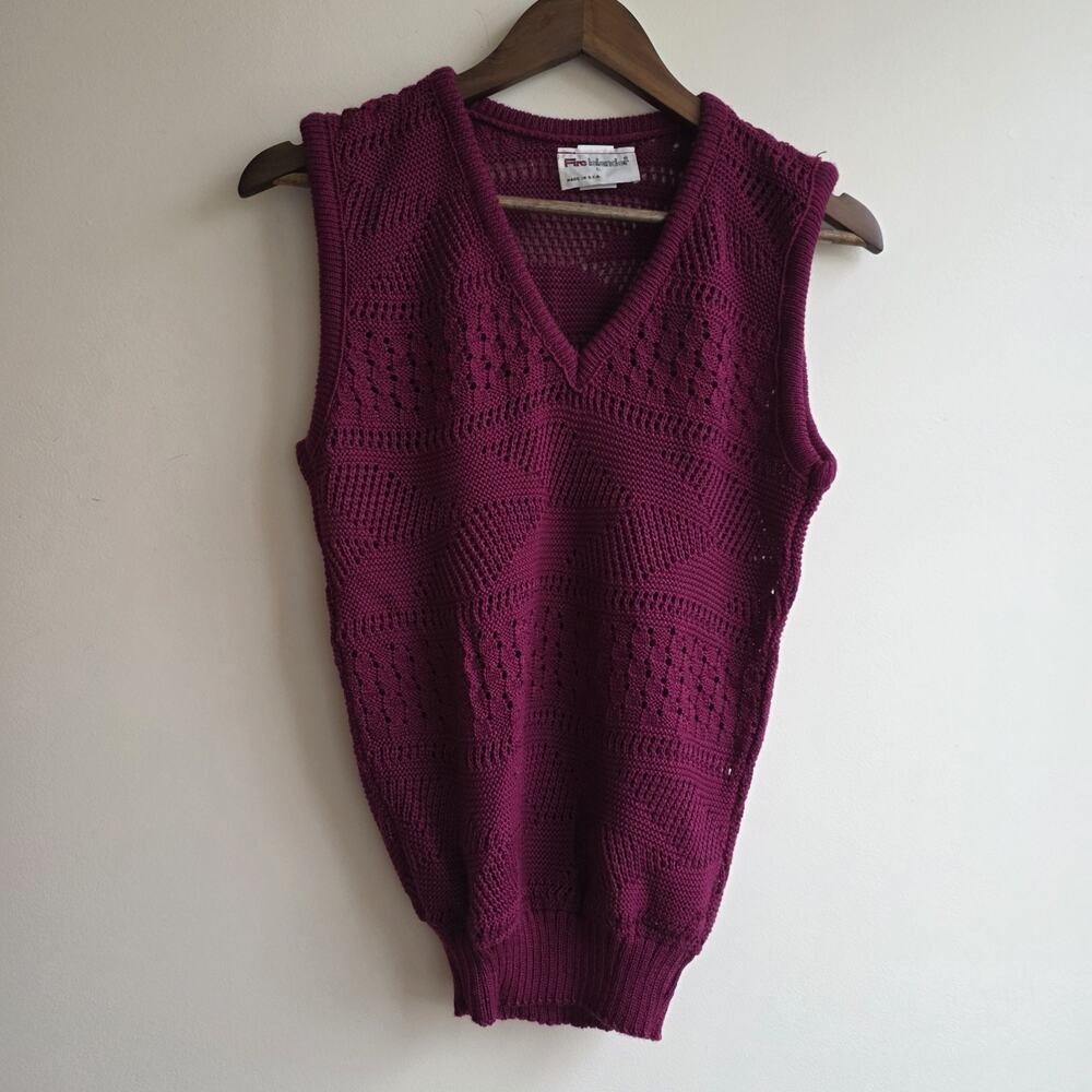 VTG Fire Islander Large‎ Woman Maroon Crochet Sweater Vest Preppy Dark Academia